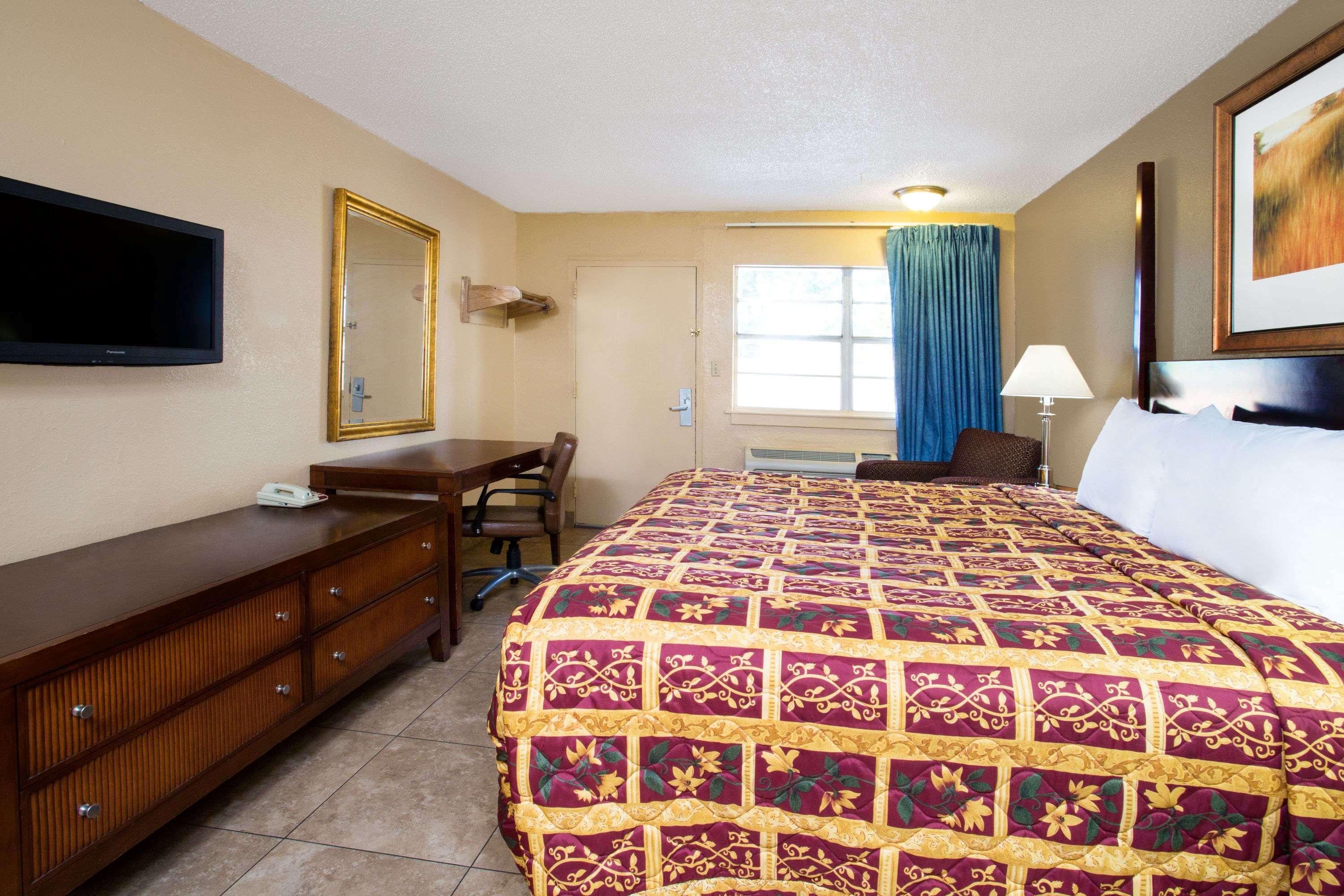 Knights Inn Orlando Oak Ridge Exterior photo
