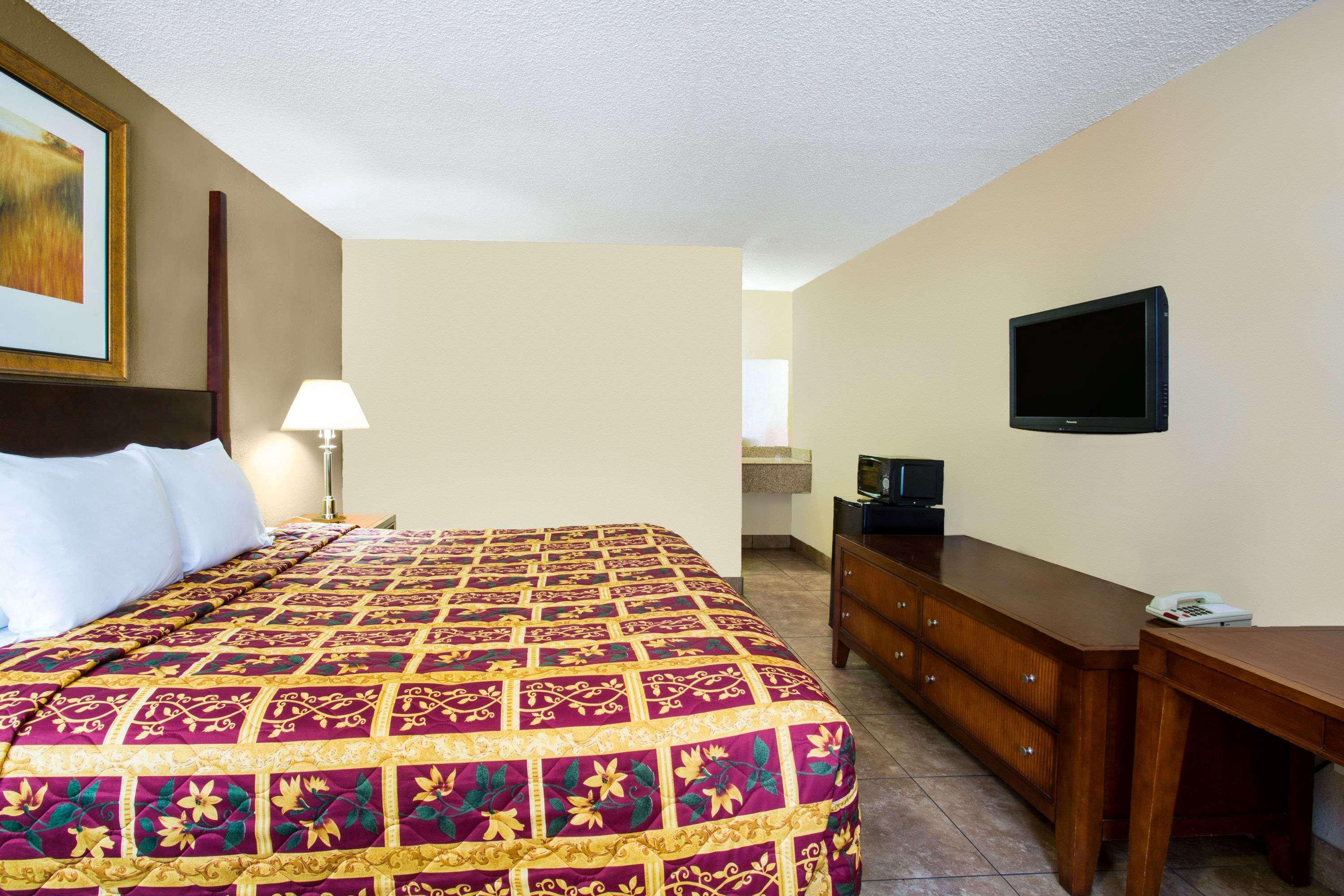 Knights Inn Orlando Oak Ridge Exterior photo